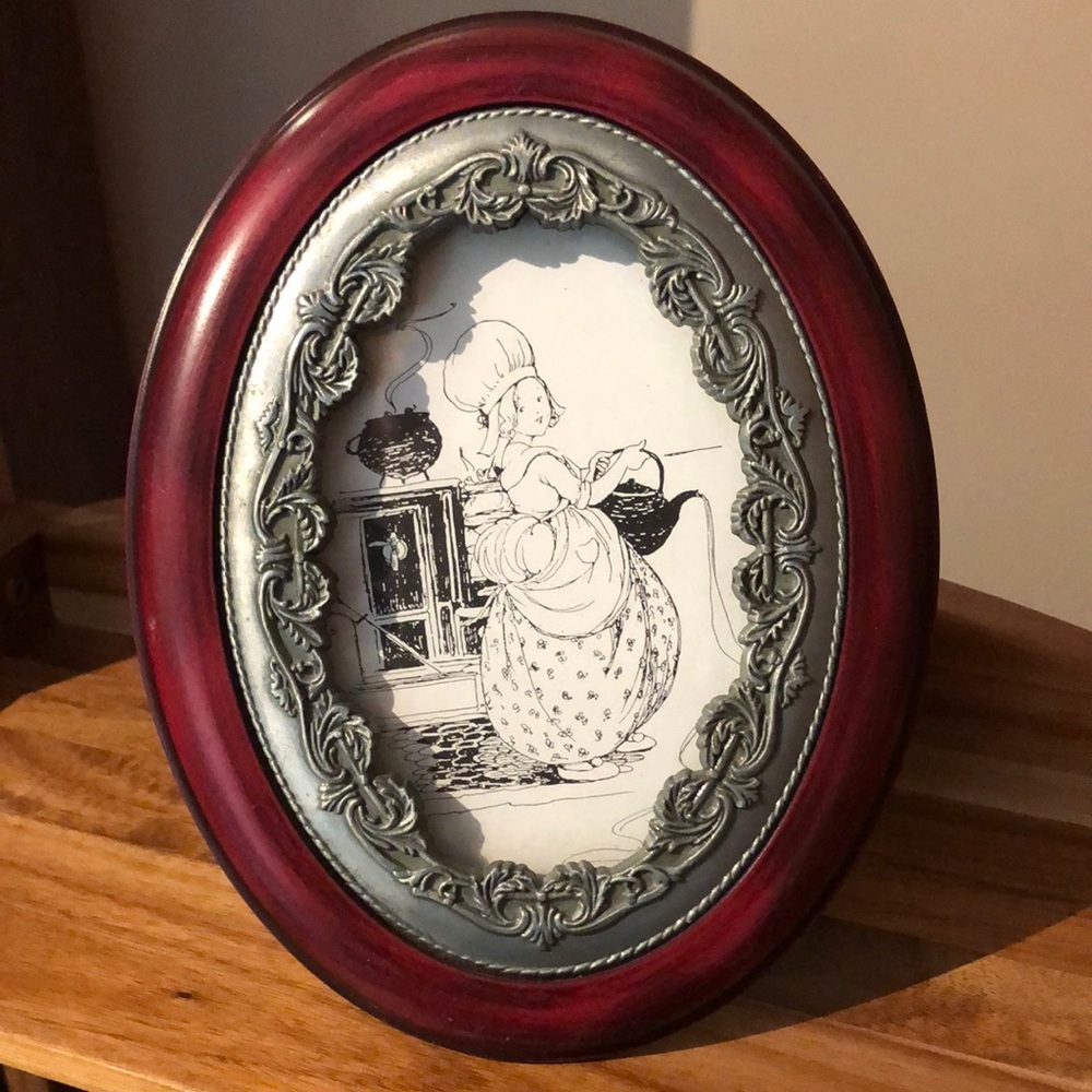 2for$20🟠Classic Oval Cherry Wood Picture Frame with Silver Ornate Inner Trim